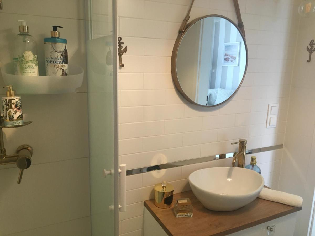 Apartament Marine Holiday Elblag - Winda -Parking W Hali Garazowej -Gratis -Business Stays Экстерьер фото
